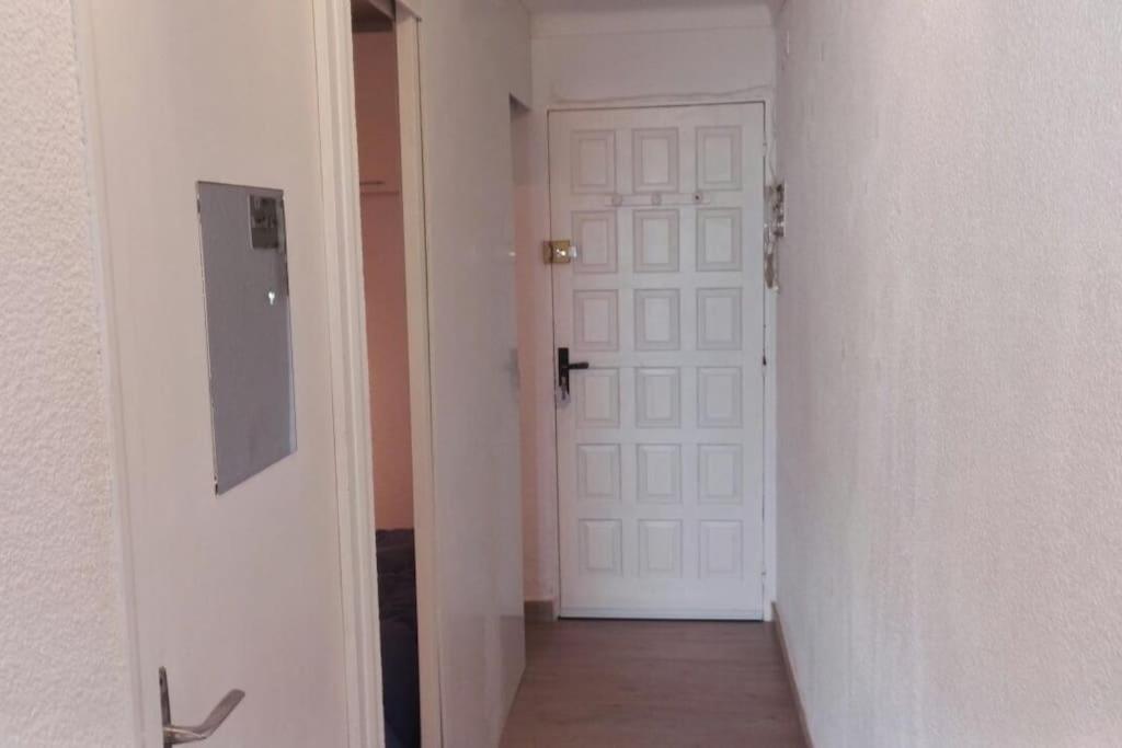 Apartmán Vistas Frontales Al Mar Empuriabrava Exteriér fotografie